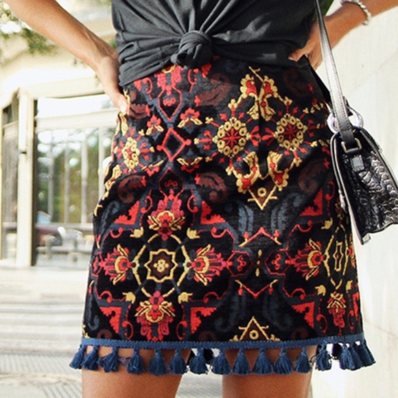 Zara Dresses & Skirts - Zara Jacquard Mini Skirt With Tassels